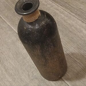 Elegant Black and Gold Glass Art Vase